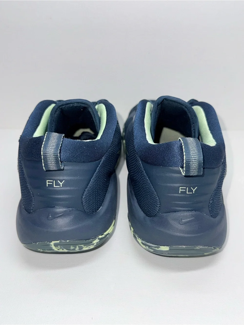 Nike Kids' IsoFly Basketball Shoe - Navy/Green SIZE 5Y